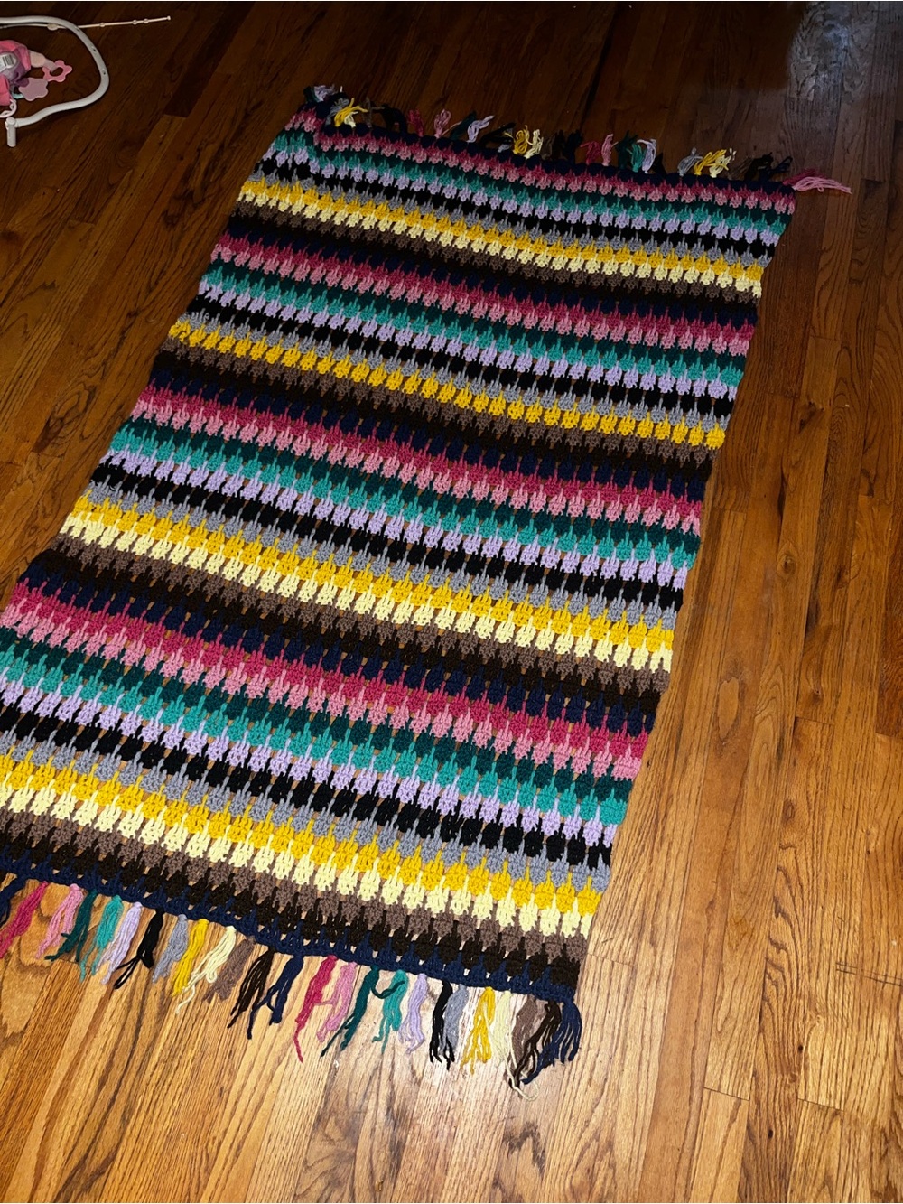 Handmade Knit Blanket - Picture 4 of 4
